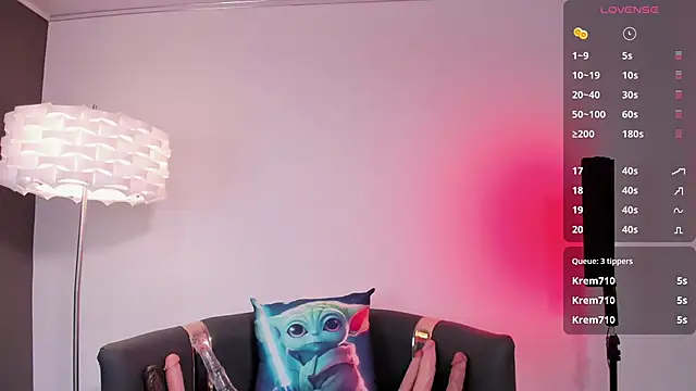 Snapshot of miss_canndy chatting on 01-03-25, 06:03 miss canndy online show from 01-03-25, 06:03