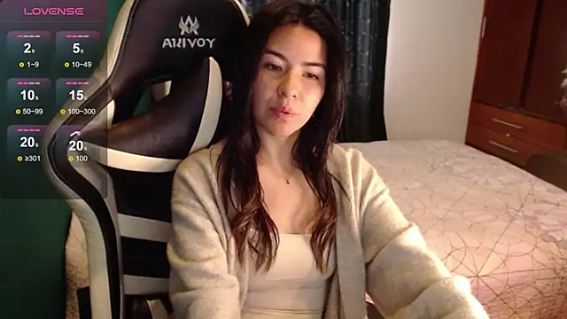Snapshot of alice_middlee chatting on 06-18-26, 03:38 alice middlee online show from 06-18-26, 03:38