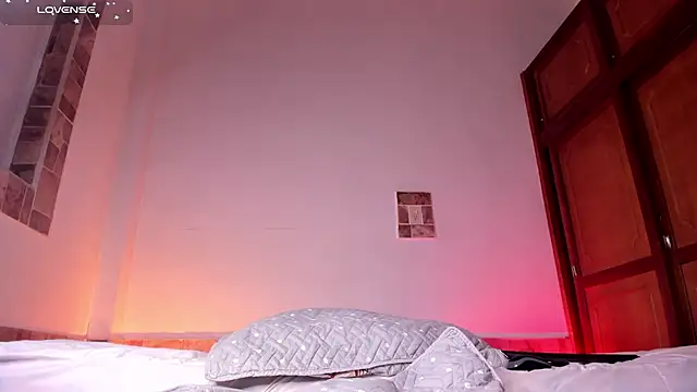 AnnaFoox1 online show from 11-15-25, 04:10