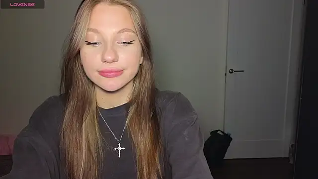 MiaKeler online show from 02-05-25, 10:01