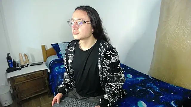 monkeywillwhite online show from 05-06-26, 03:35