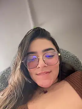 Lia flowers online show from 03-22-25, 01:11