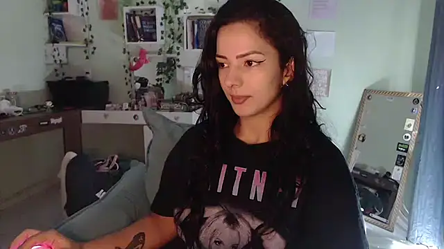 BeellyDance online show from 05-13-26, 01:52
