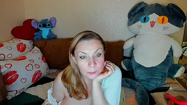 Snapshot of KerryBlareX chatting on 12-14-24, 04:52 KerryBlareX online show from 12-14-24, 04:52