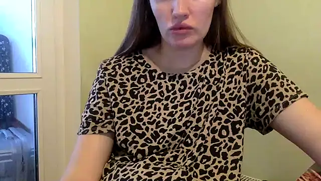 Snapshot of vanessa4you chatting on 02-06-25, 04:21 vanessa4you online show from 02-06-25, 04:21