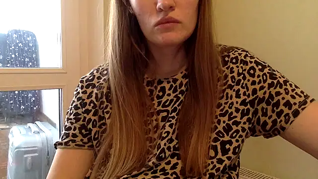 Snapshot of vanessa4you chatting on 02-08-25, 09:03 vanessa4you online show from 02-08-25, 09:03