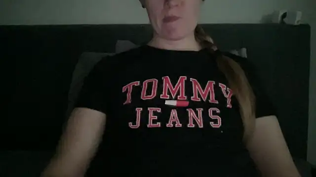 Snapshot of vanessa4you chatting on 10-25-25, 07:49 vanessa4you online show from 10-25-25, 07:49