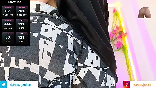 Patty jenkinss  online show from 10-15-25, 01:39