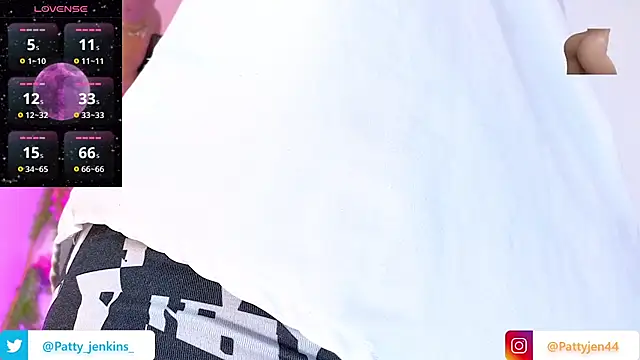 Patty jenkinss  online show from 10-20-25, 01:06