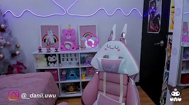 CuteDani  online show from 12-09-24, 07:17