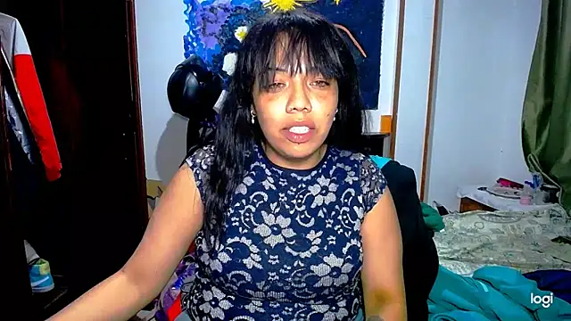 AmaraRoberts420 online show from 05-19-26, 01:00