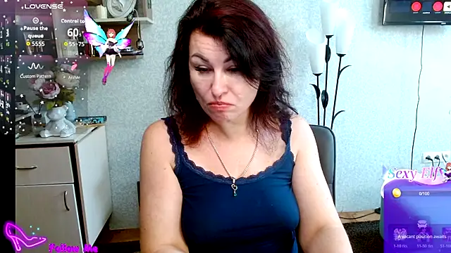 Snapshot of BeatriksS chatting on 02-10-26, 12:42 BeatriksS online show from 02-10-26, 12:42