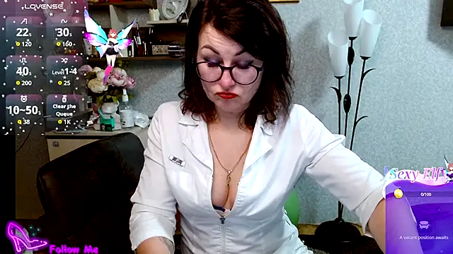 Snapshot of BeatriksS chatting on 04-10-26, 05:17 BeatriksS online show from 04-10-26, 05:17