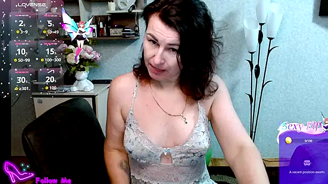 Snapshot of BeatriksS chatting on 05-03-26, 05:08 BeatriksS online show from 05-03-26, 05:08
