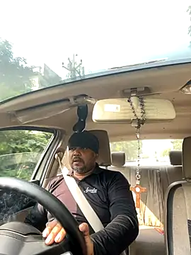 Dick 6inches online show from 10-25-25, 04:31