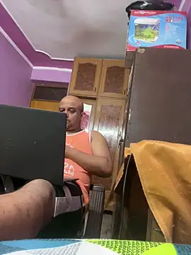Dick 6inches online show from 05-07-26, 03:34