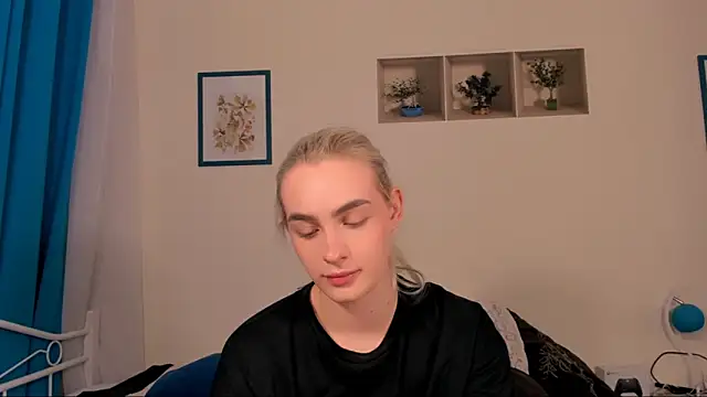 OliviaKisss online show from 04-18-26, 07:18