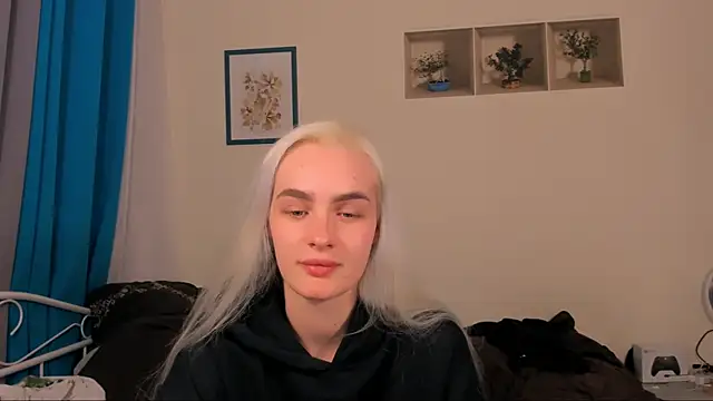 OliviaKisss online show from 05-20-26, 06:25