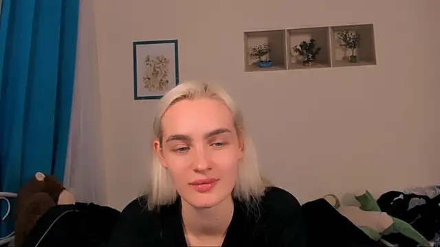 OliviaKisss online show from 06-16-26, 08:55