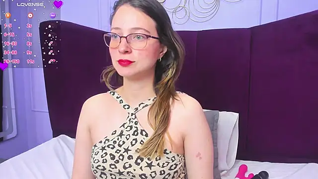 AmbeerWood  online show from 03-21-25, 11:44