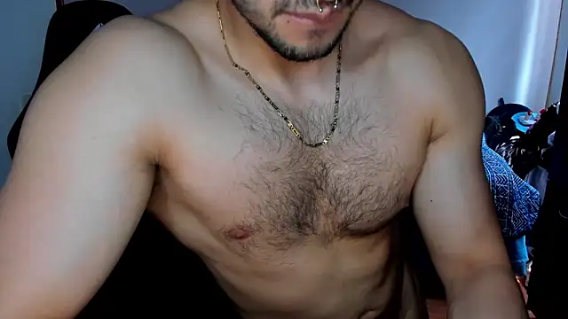 Snapshot of Tommy_Bred chatting on 03-26-26, 06:35 Tommy Bred online show from 03-26-26, 06:35