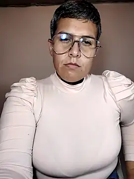 Yessi rousse online show from 01-14-26, 09:52