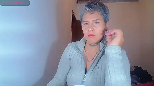 Yessi rousse online show from 05-29-26, 08:23