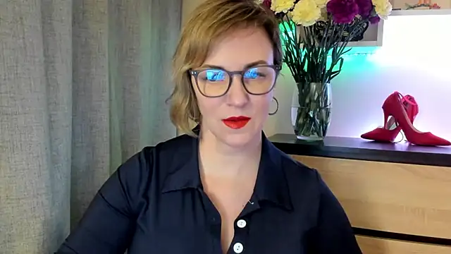 feliziaDesire online show from 10-15-25, 01:11