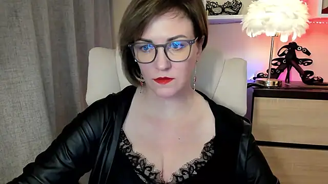 feliziaDesire online show from 11-18-25, 01:04