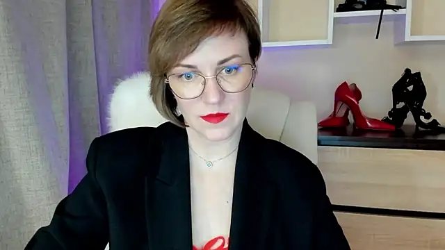 Snapshot of feliziaDesire chatting on 03-09-26, 12:09 feliziaDesire online show from 03-09-26, 12:09