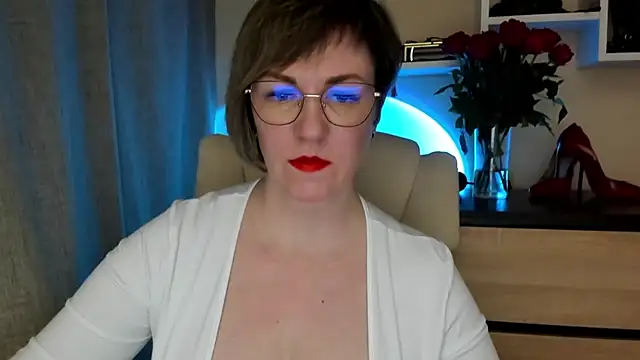 Snapshot of feliziaDesire chatting on 03-25-26, 06:47 feliziaDesire online show from 03-25-26, 06:47