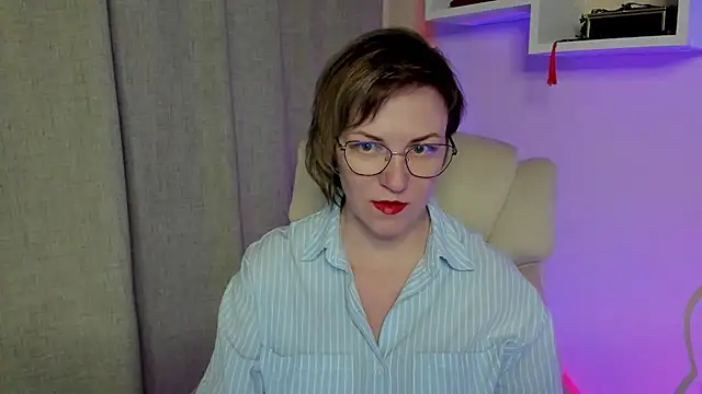 feliziaDesire online show from 05-13-26, 02:03