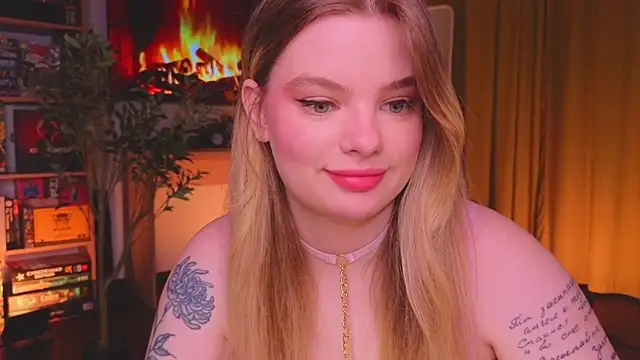 Snapshot of Hottie_Jane chatting on 11-09-25, 12:58 Hottie Jane online show from 11-09-25, 12:58