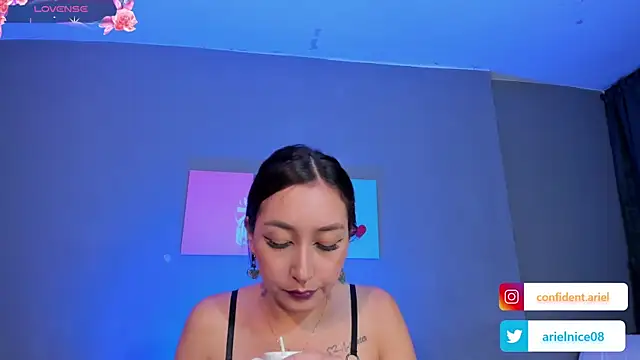 ariel35 online show from 02-14-25, 01:23