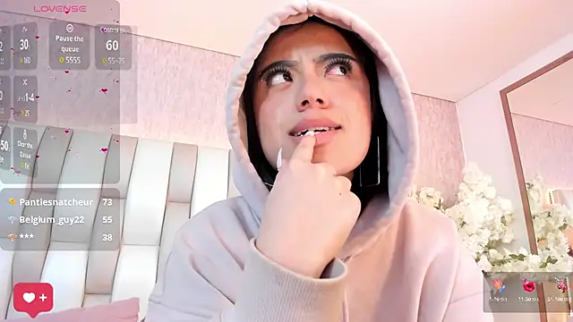 Rebeca jones online show from 01-20-25, 07:14