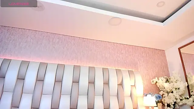 Rebeca jones online show from 01-28-25, 01:16