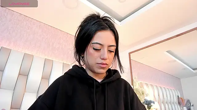 Rebeca jones online show from 02-01-25, 12:05