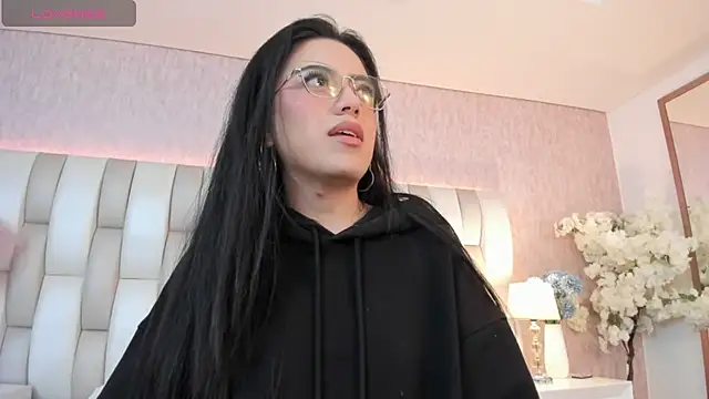 Rebeca jones online show from 02-19-25, 01:17