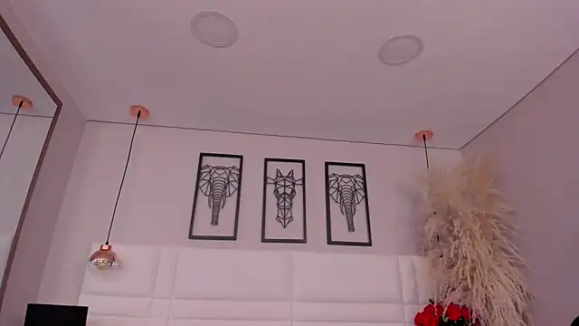 Rebeca jones online show from 12-20-25, 12:01