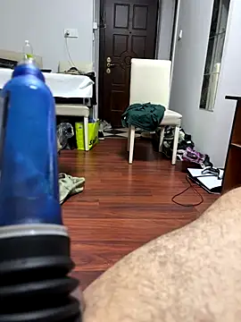 strange6696 online show from 12-04-25, 10:07