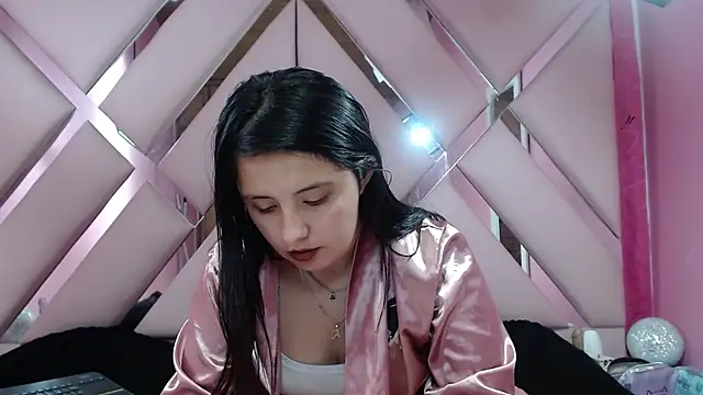 nathaly low1 online show from 12-12-24, 07:30