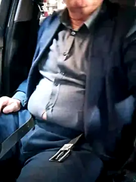 stiffandlubedxh online show from 10-30-25, 07:32