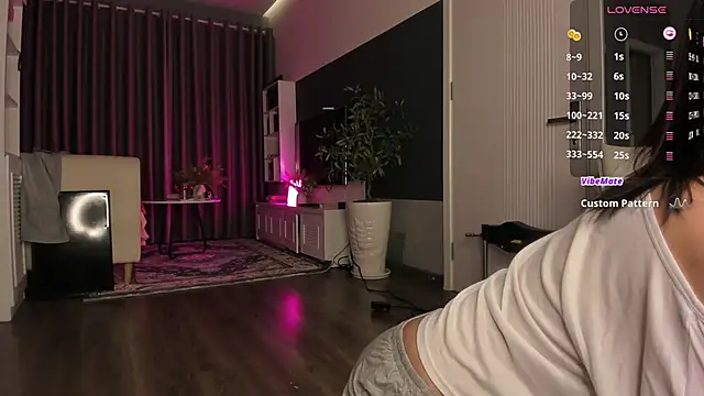 Snapshot of asuno_ chatting on 10-26-25, 12:00 asuno online show from 10-26-25, 12:00