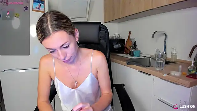 DannaEvan online show from 09-27-25, 02:22