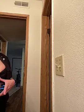 Snapshot of BustiBunny69 chatting on 02-14-25, 02:12 BustiBunny69 online show from 02-14-25, 02:12