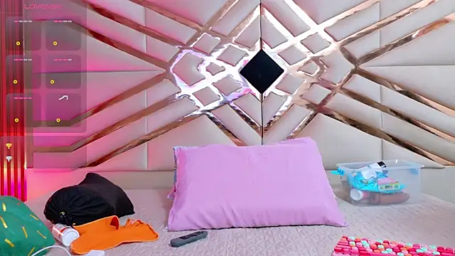 naughty ebonyy online show from 10-10-25, 02:54