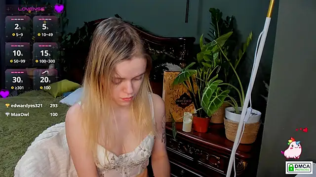 Snapshot of lady_bellaa chatting on 12-06-24, 12:27 lady bellaa online show from 12-06-24, 12:27