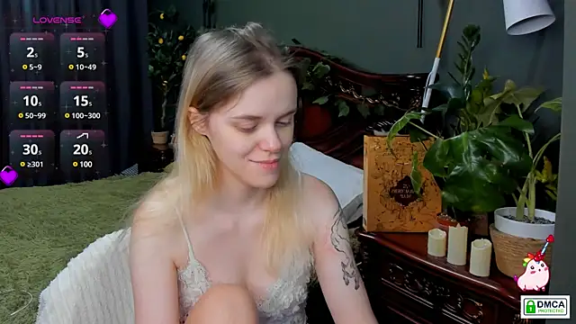 Snapshot of lady_bellaa chatting on 12-12-24, 06:03 lady bellaa online show from 12-12-24, 06:03