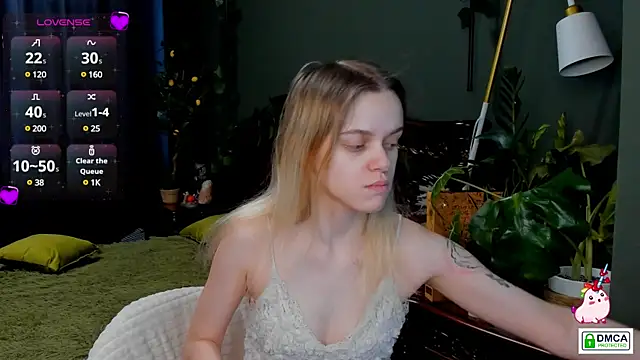 Snapshot of lady_bellaa chatting on 12-13-24, 07:36 lady bellaa online show from 12-13-24, 07:36