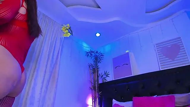 Snapshot of lonely_shewolf chatting on 01-13-25, 06:59 lonely shewolf online show from 01-13-25, 06:59